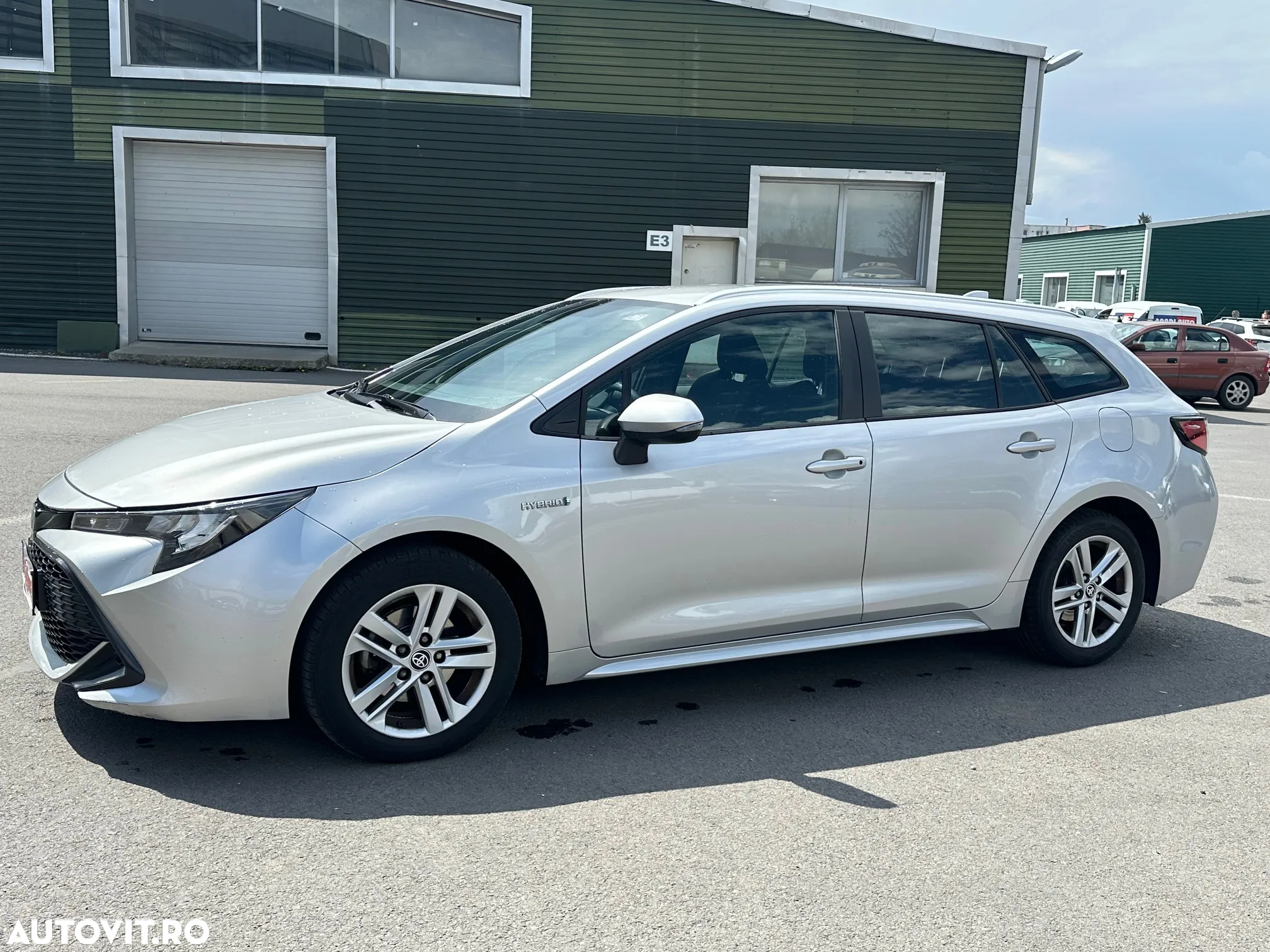 Toyota Corolla 1.8 HSD Business - 8