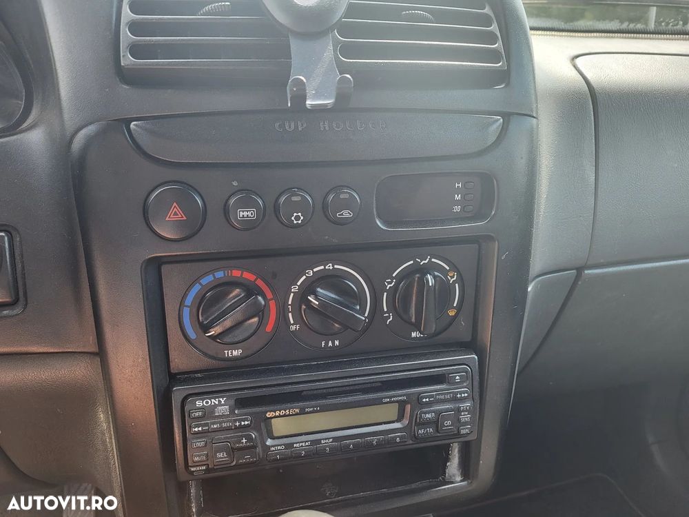 Kia Sportage 2.0 Soft Top - 3