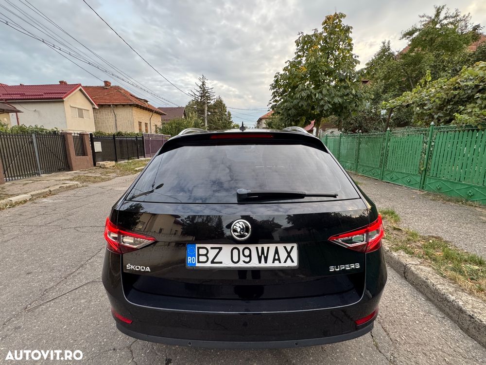 Skoda Superb 2.0 TDI Ambition - 6