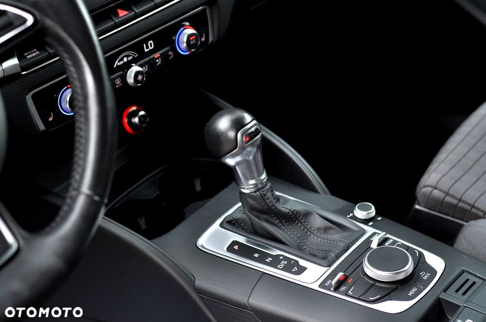 Audi A3 Sportback 1.4 TFSI S tronic Attraction - 17