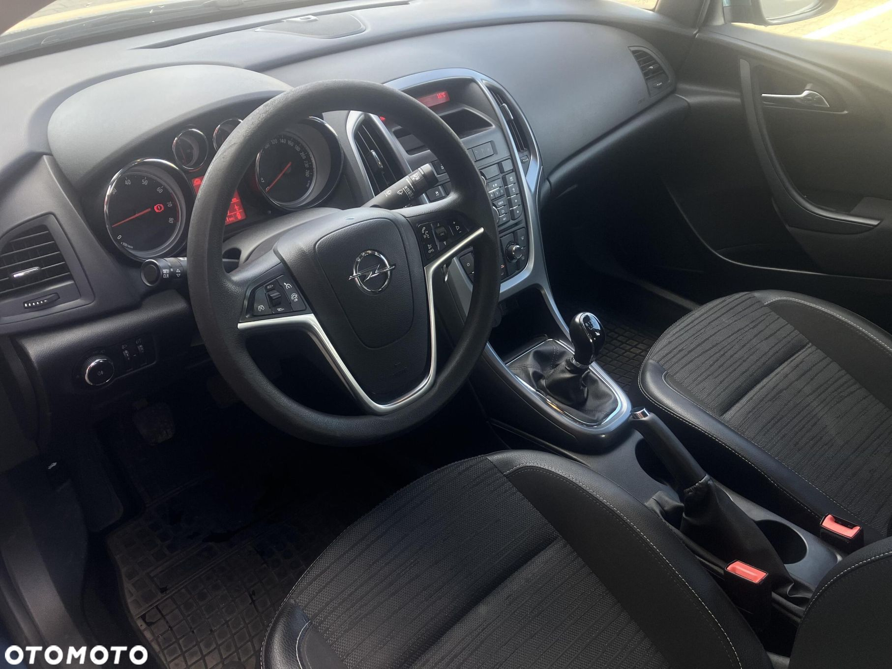 Opel Astra IV 1.6 Active - 9