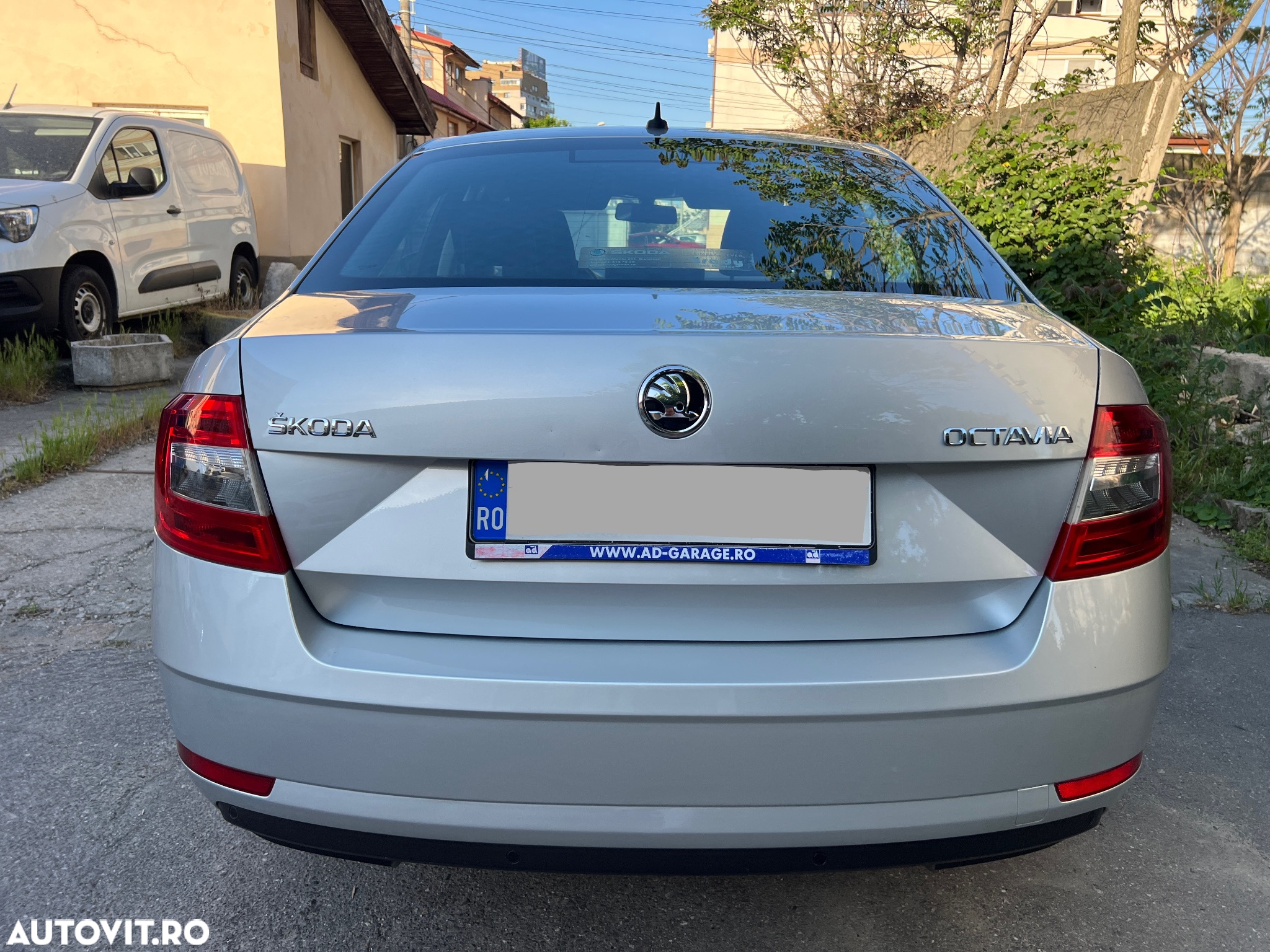 Skoda Octavia 1.6 TDI Ambition - 13
