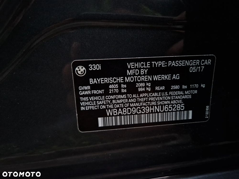 BMW Seria 3 330i xDrive - 18