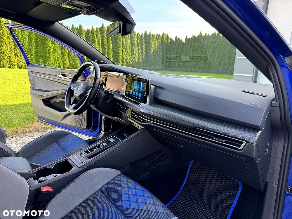 Volkswagen Golf VIII 2.0 TSI 4Motion R DSG - 36