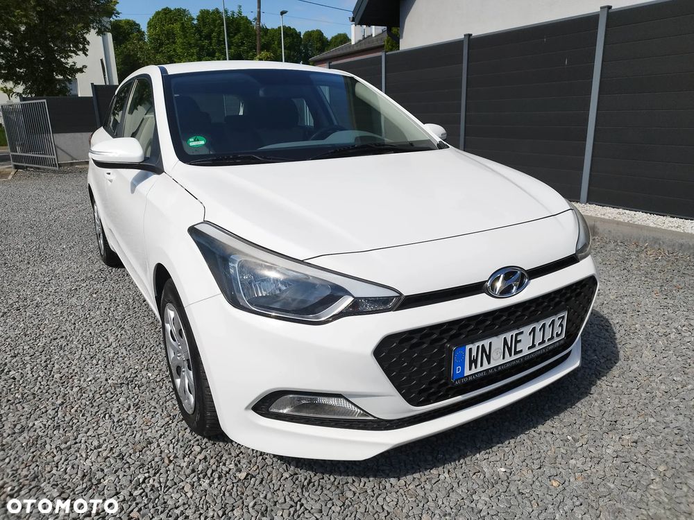 Hyundai i20 blue 1.2 Classic - 7