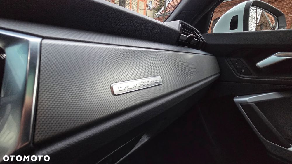 Audi Q3 45 TFSI Quattro S Line S tronic - 24