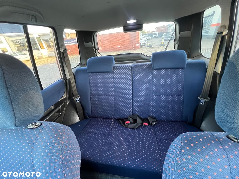 Mitsubishi Pajero Pinin - 12