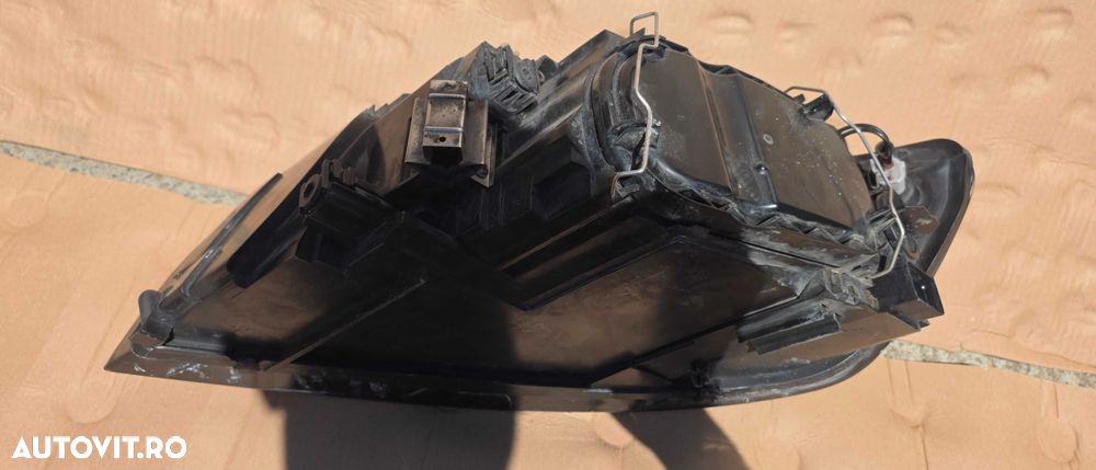 Far dreapta Xenon Volvo V50 2005 / 2006 / 2007 2008 - 4