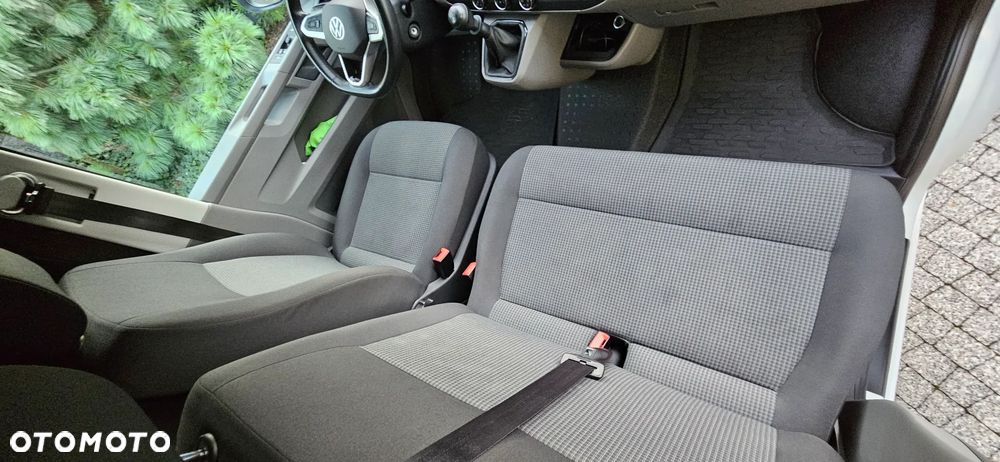 Volkswagen Transporter T6.1 - 11