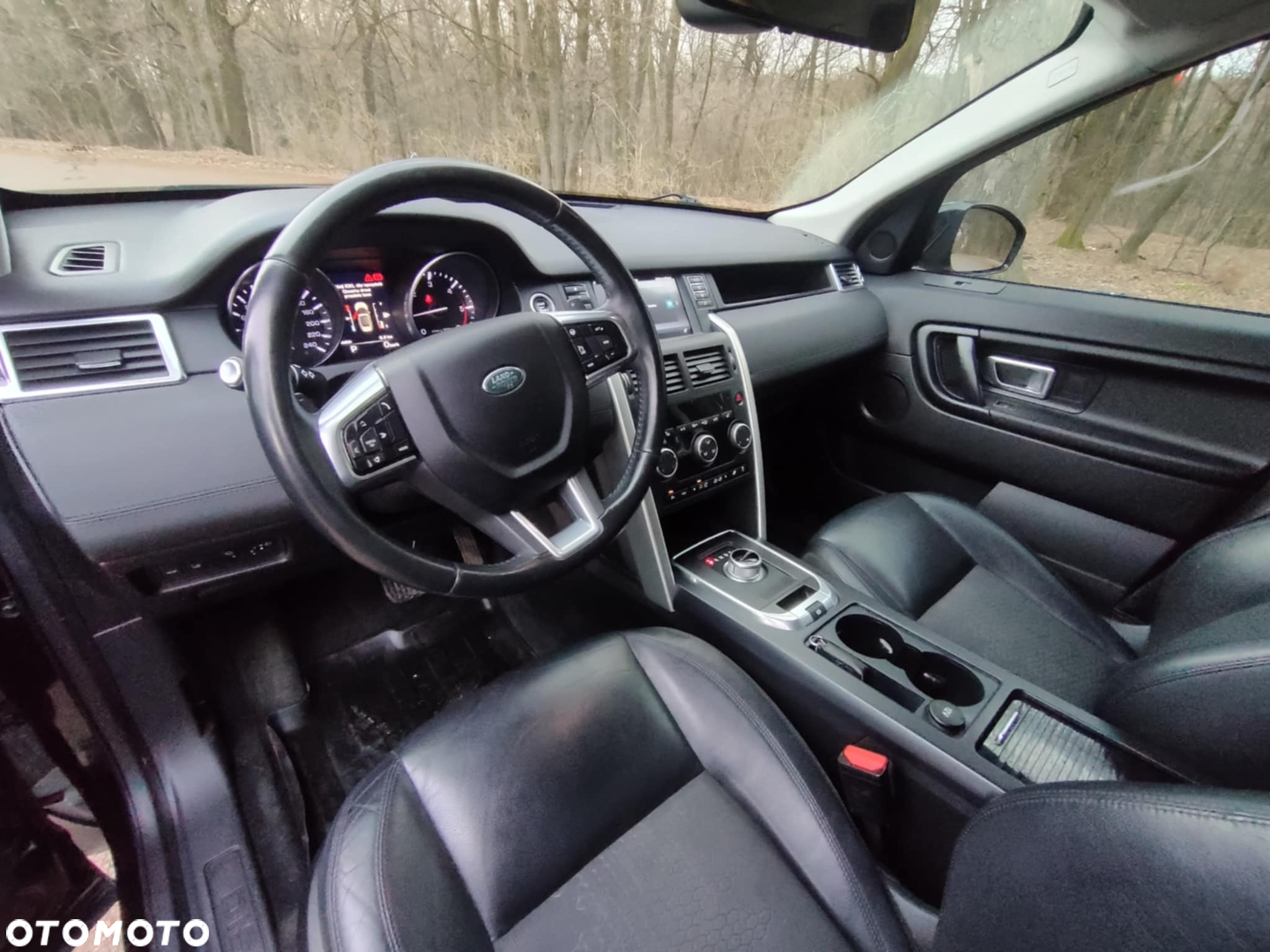 Land Rover Discovery Sport 2.0 TD4 HSE - 8