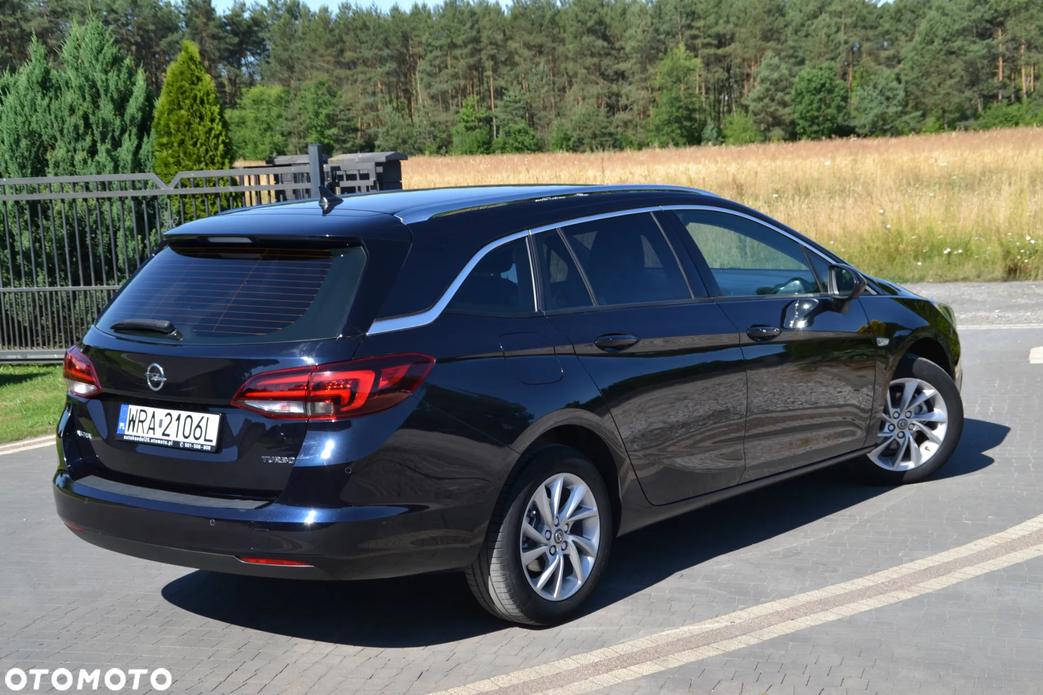 Opel Astra 1.4 Turbo Sports Tourer 120 Jahre - 17