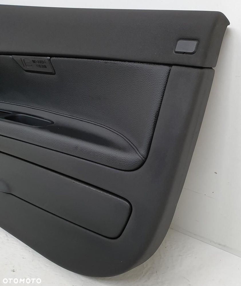 TAPICERKA BOCZEK DRZWI PRAWY PRZÓD VOLVO C70 II 39889917 EUROPA - 4