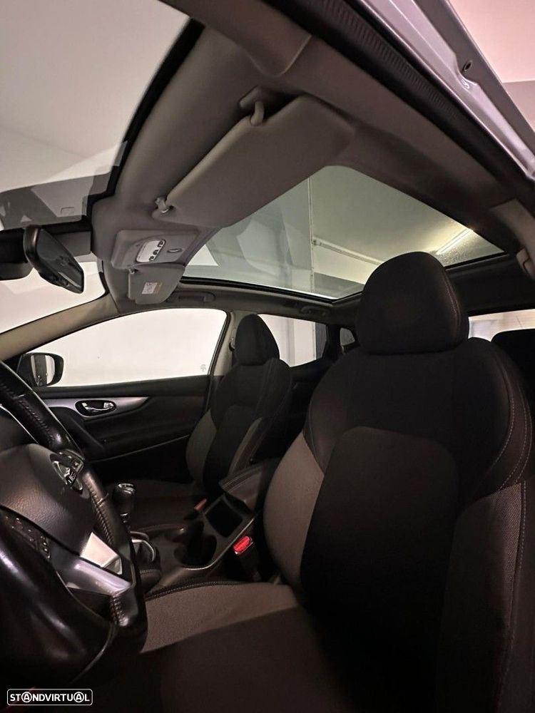 Nissan Qashqai 1.2 DIG-T N-Connecta 18 - 10