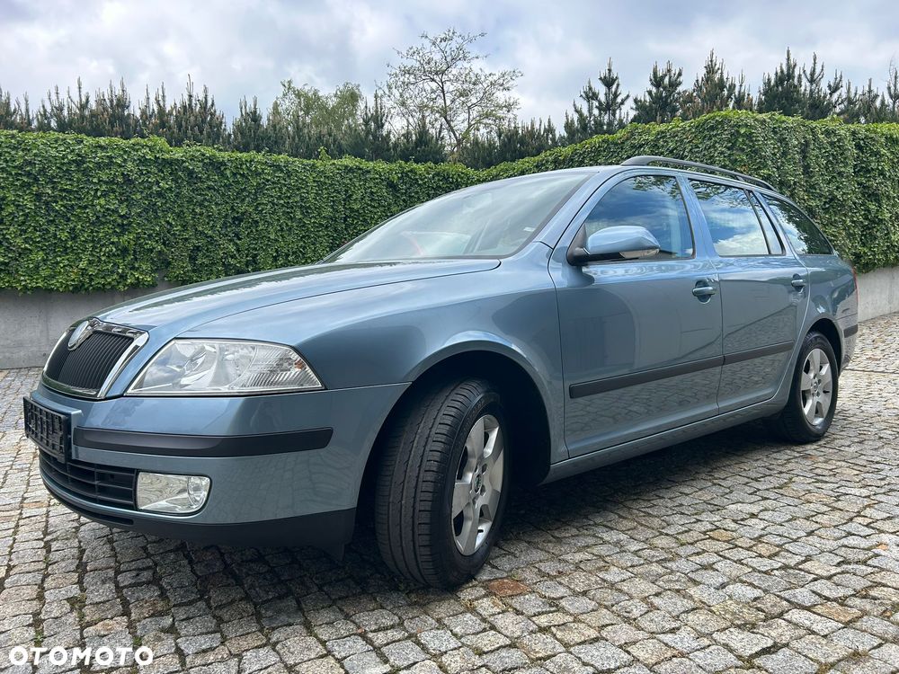 Skoda Octavia 1.6 Combi Classic - 12