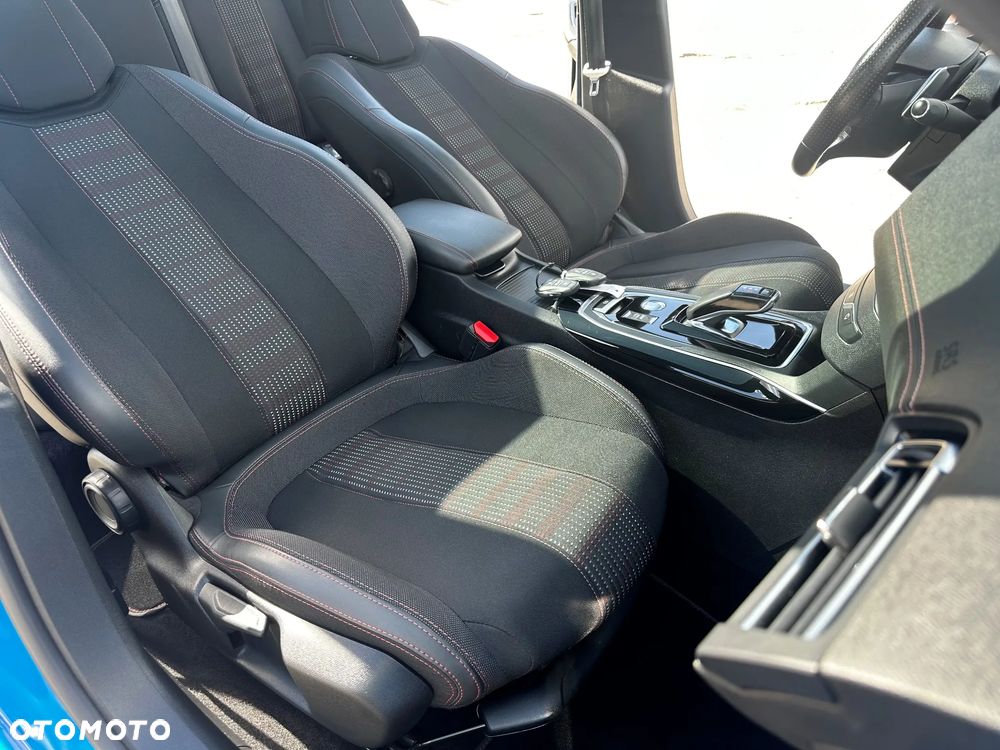 Peugeot 308 BlueHDi 130 EAT8 Stop & Start GT Pack - 23