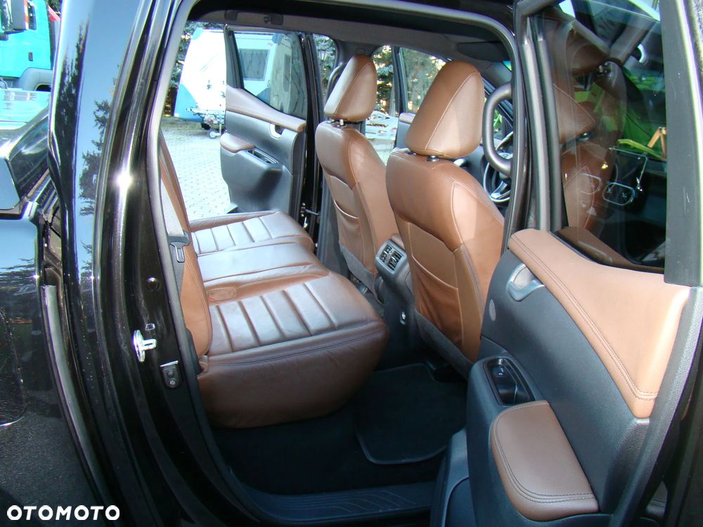 Mercedes-Benz Klasa X - 15