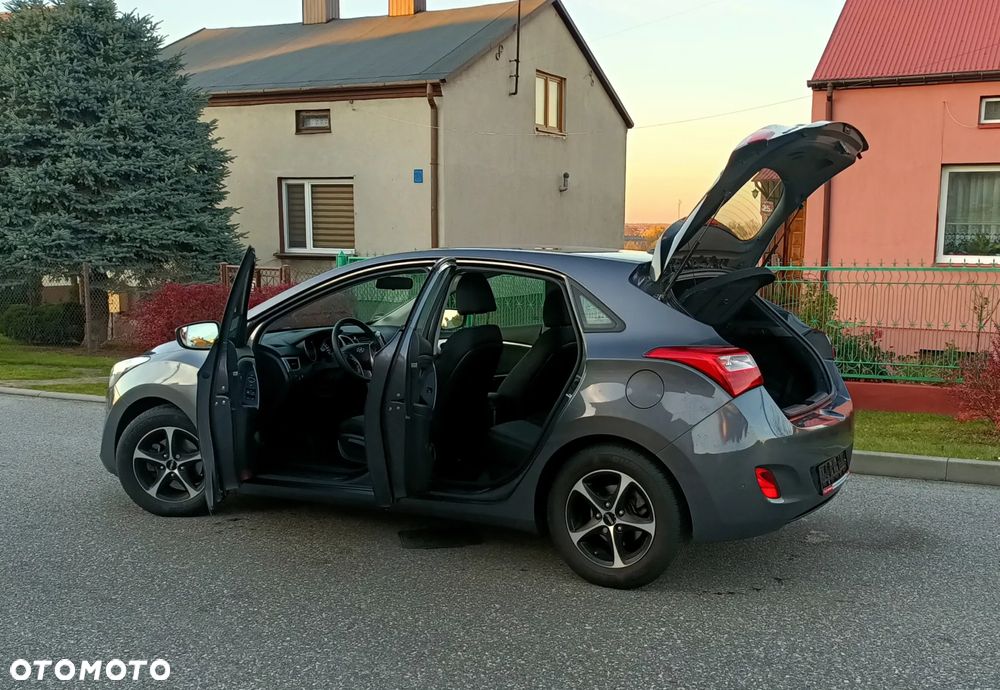 Hyundai i30 1.4 Classic + - 7