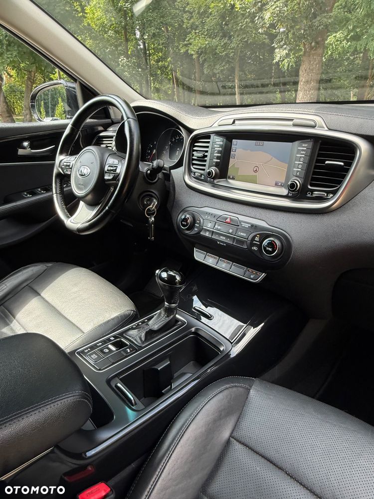 Kia Sorento 2.0 CRDI Business Line Plus - 23