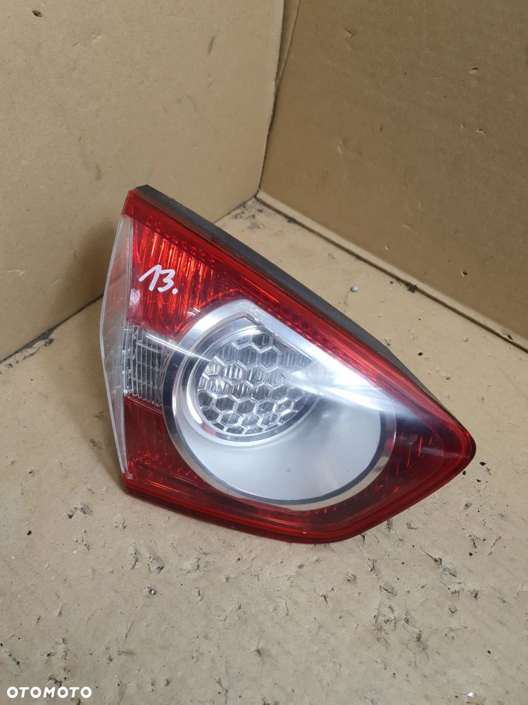 LAMPA LEWA TYŁ TYLNA W KLAPĘ FORD KUGA MK1 08-13R - 1