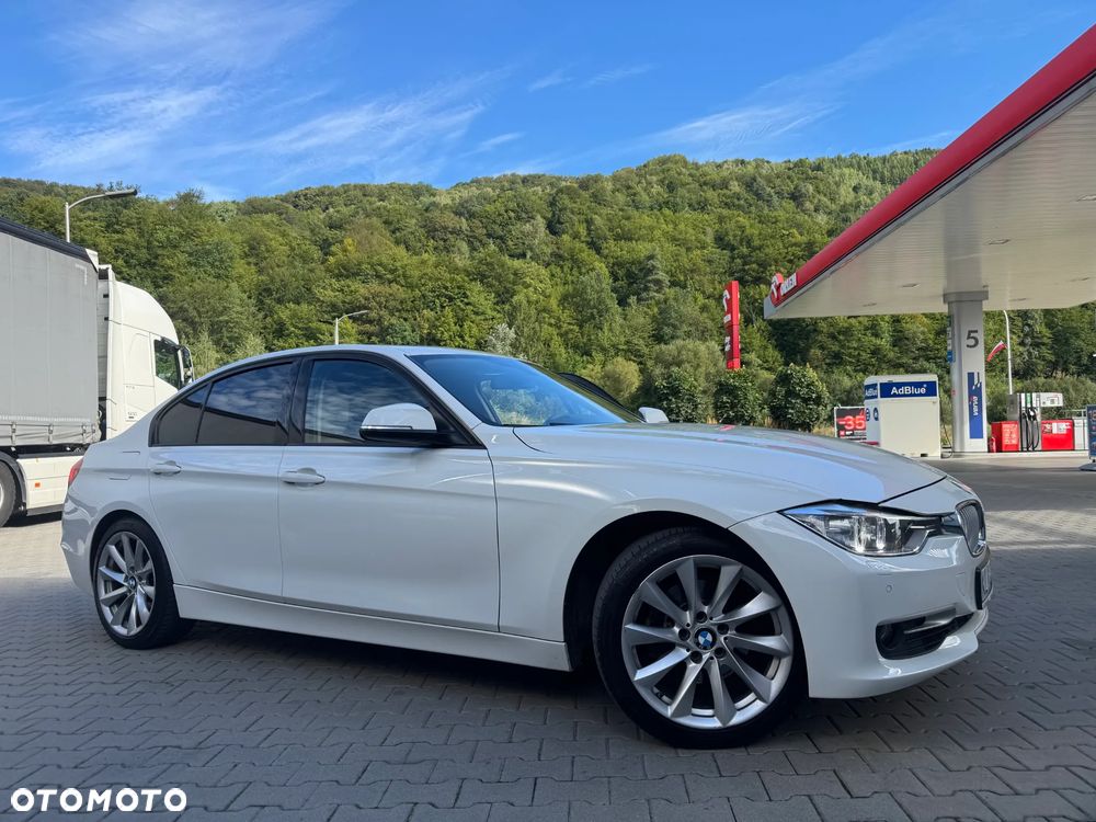 BMW Seria 3 328i Sport-Aut Modern Line - 6
