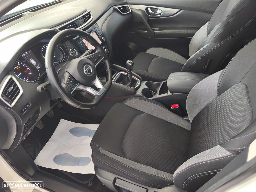 Nissan Qashqai 1.3 DIG-T N-Connecta J18 - 7
