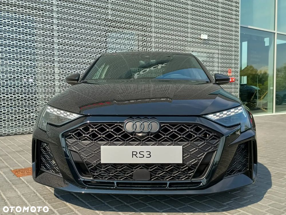 Audi RS3 Limousine - 2