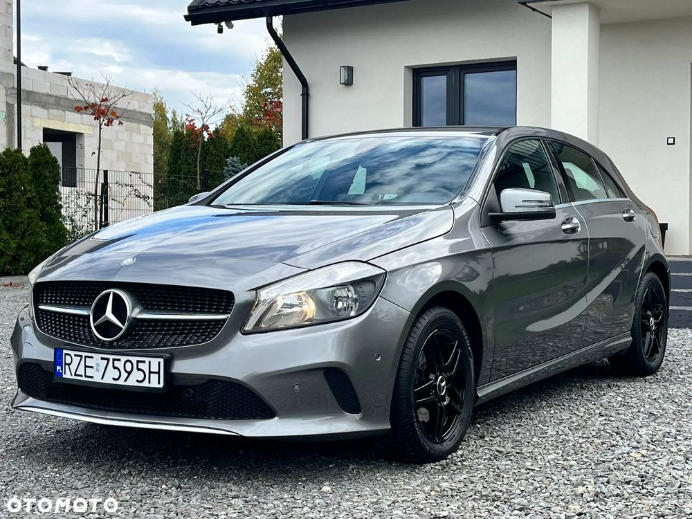 Mercedes-Benz Klasa A 180 BlueEfficiency Edition - 28