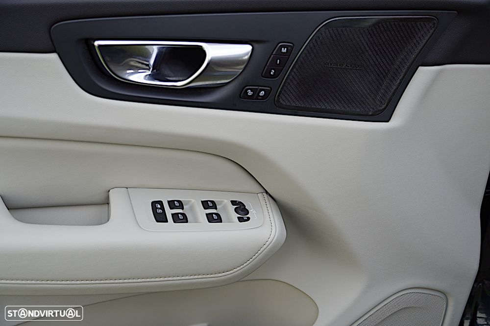 Volvo XC 60 2.0 T8 PHEV Ultimate Bright AWD - 21