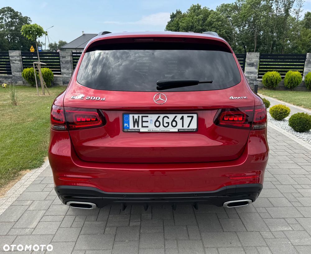 Mercedes-Benz GLC 200 d 4Matic 9G-TRONIC AMG Line - 9