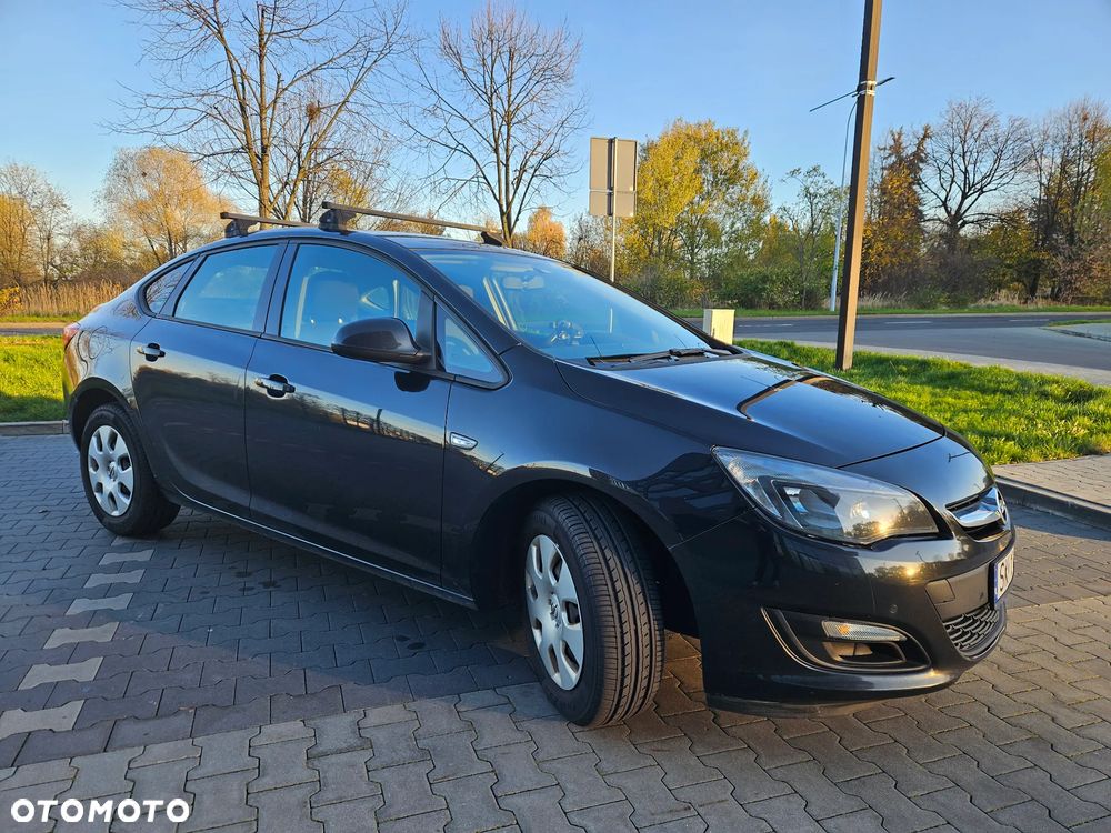 Opel Astra 1.6 CDTI Essentia S&S - 2