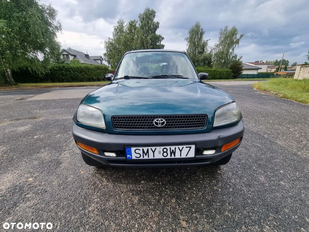 Toyota RAV4 - 10
