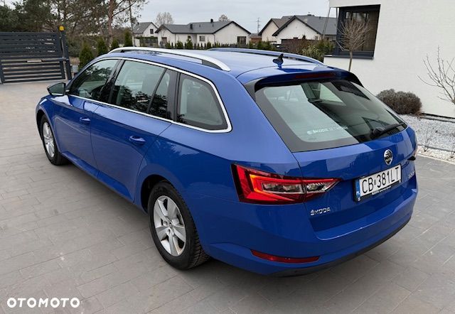 Skoda Superb 1.6 TDI Ambition - 7