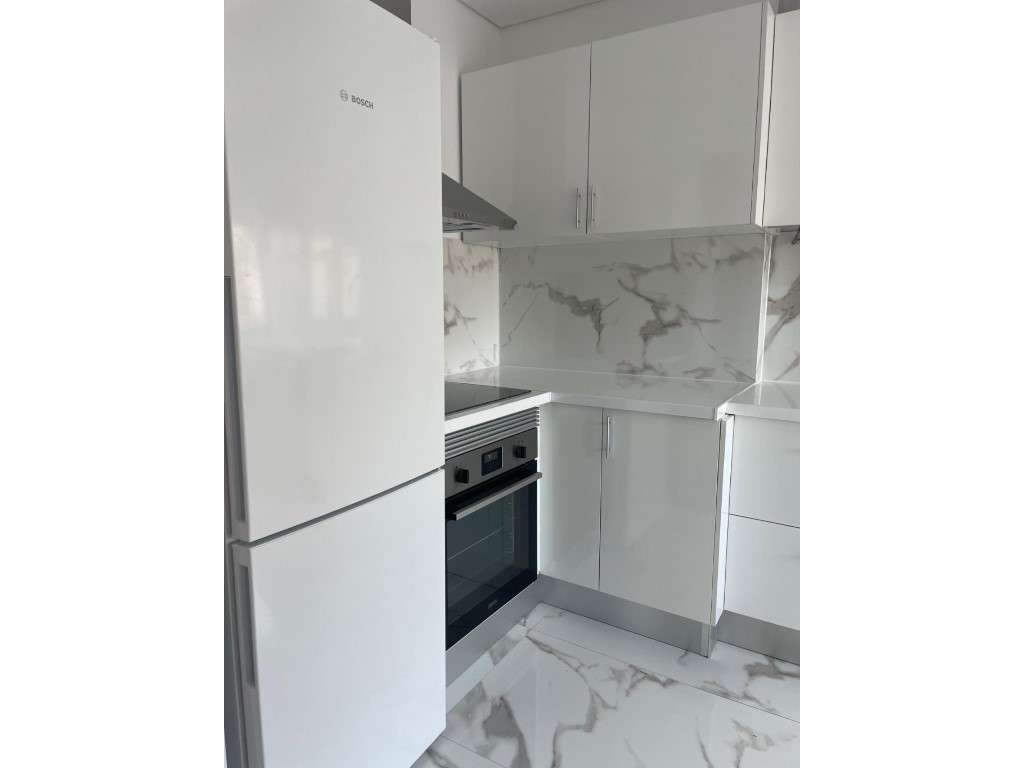 Apartamento T2 RENOVADO na Amora - Grande imagem: 3/16