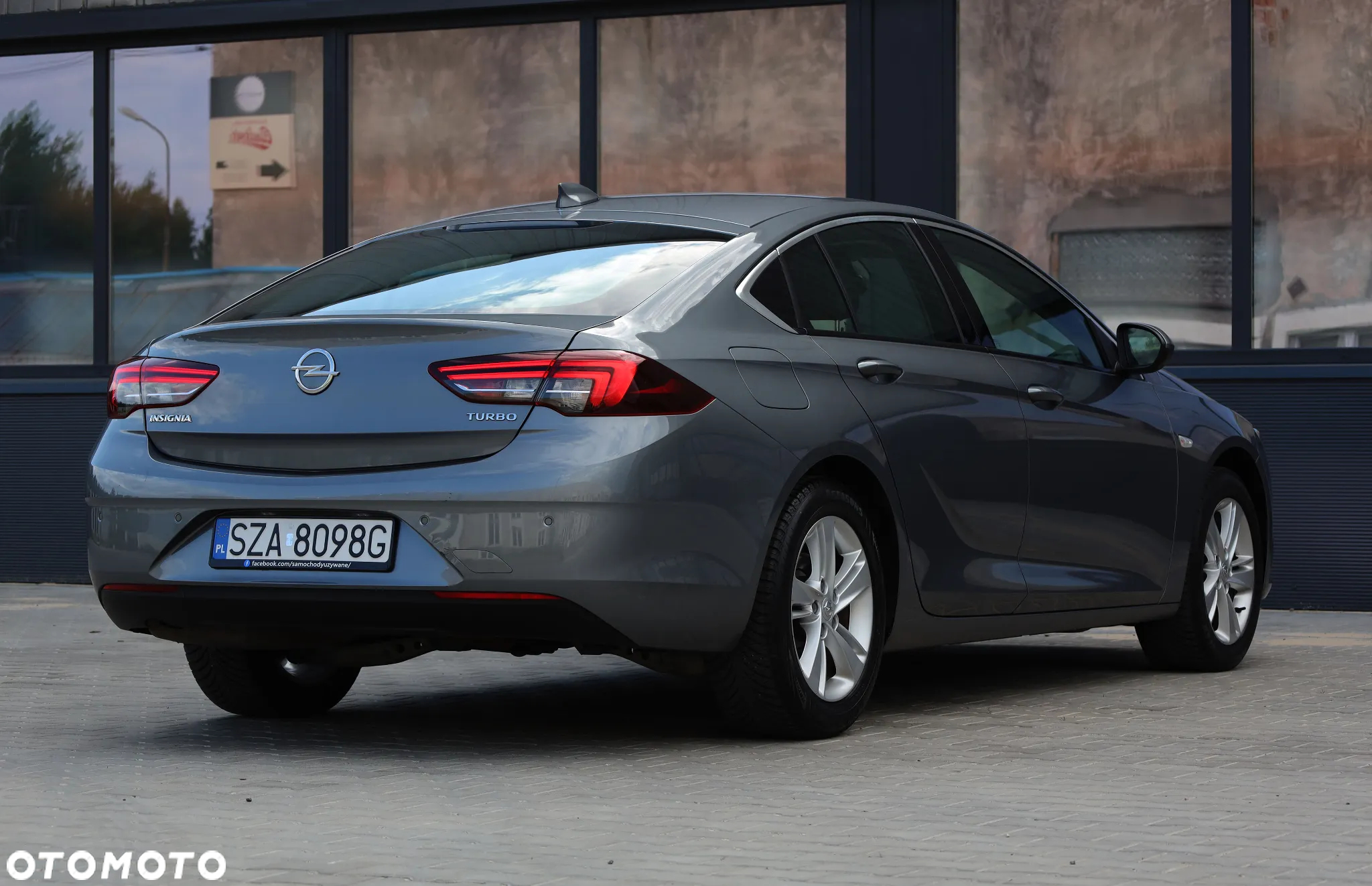 Opel Insignia 1.5 T Elite S&S - 38