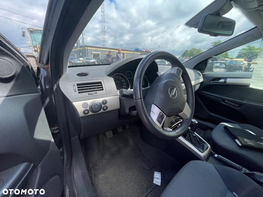 Opel Astra H  NA CZĘŚCI!!! Kolor: 2HU - 4