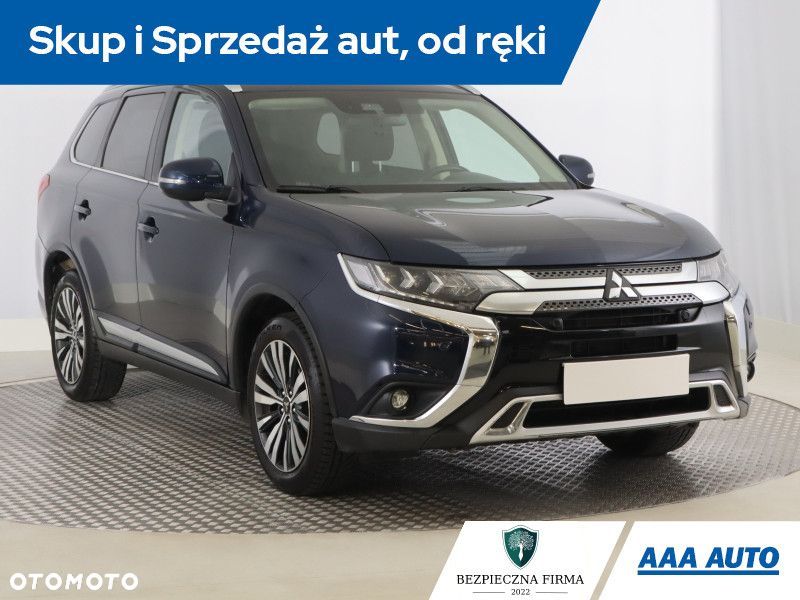 Mitsubishi Outlander - 3