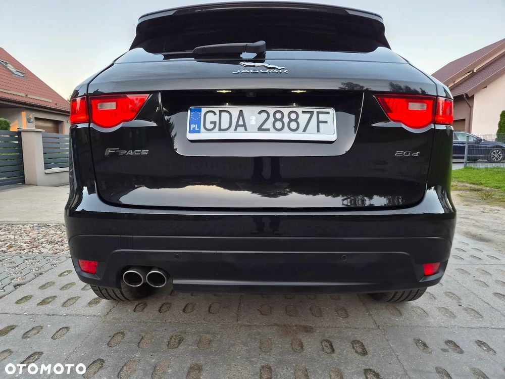 Jaguar F-Pace 20d AWD Prestige - 17