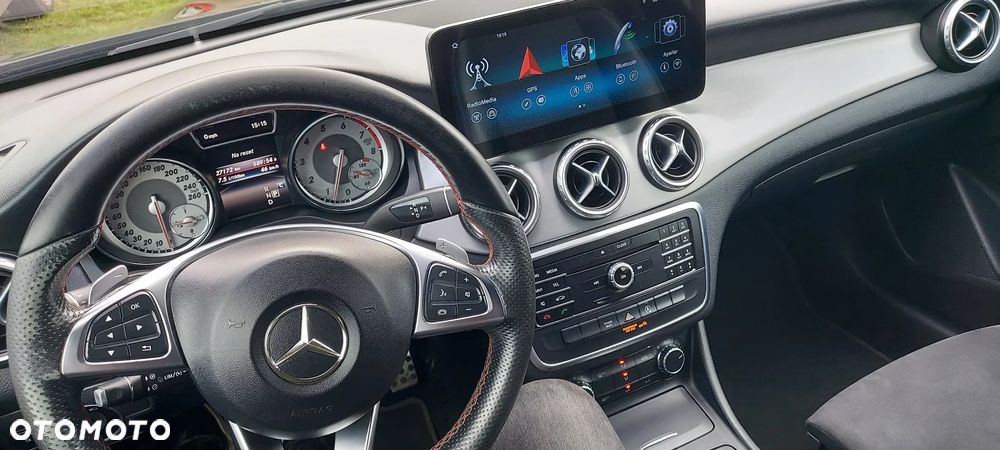 Mercedes-Benz GLA 180 7G-DCT AMG Line - 8