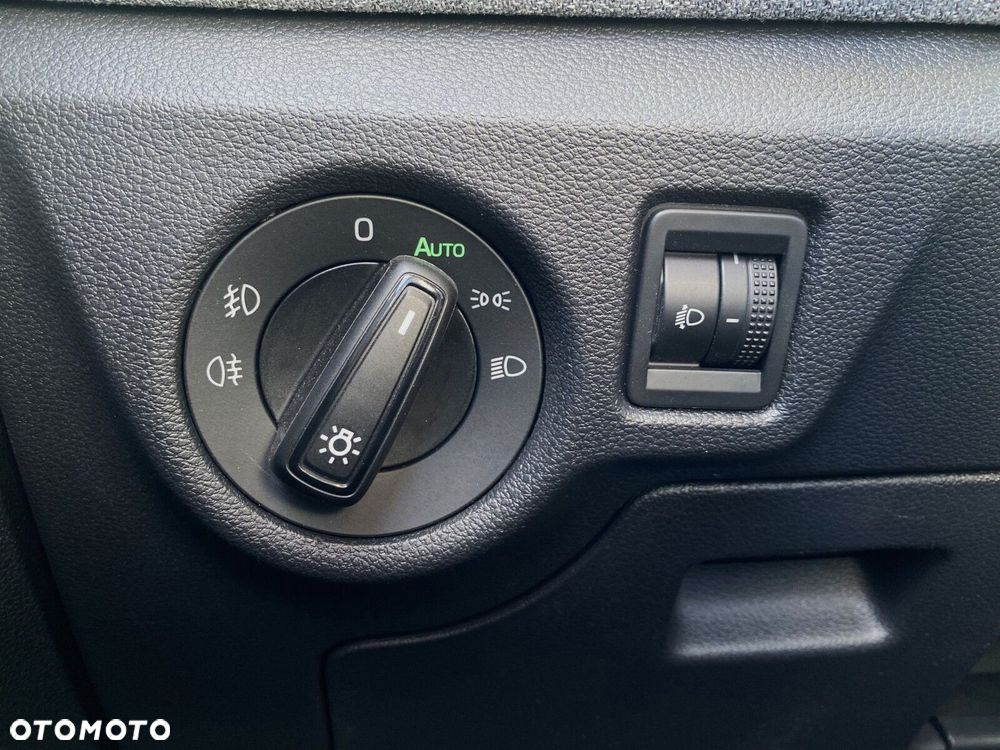 Skoda Kamiq 1.5 TSI Selection DSG - 27