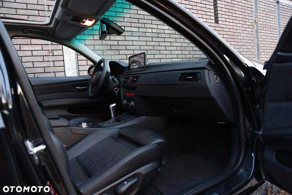 BMW Seria 3 - 33