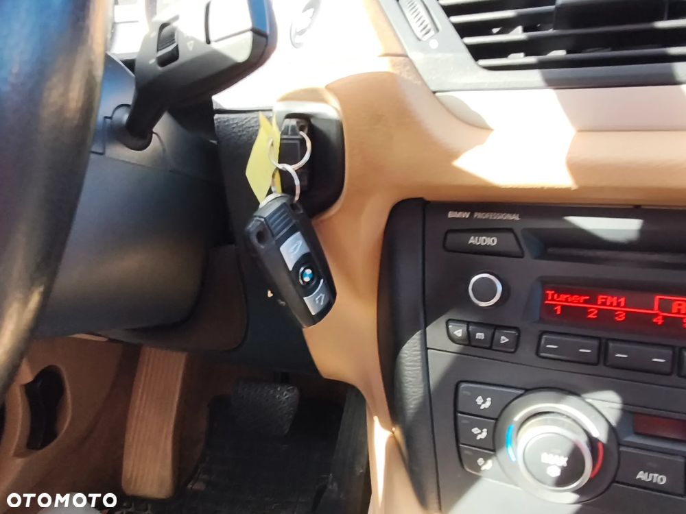 BMW X1 xDrive18d - 22