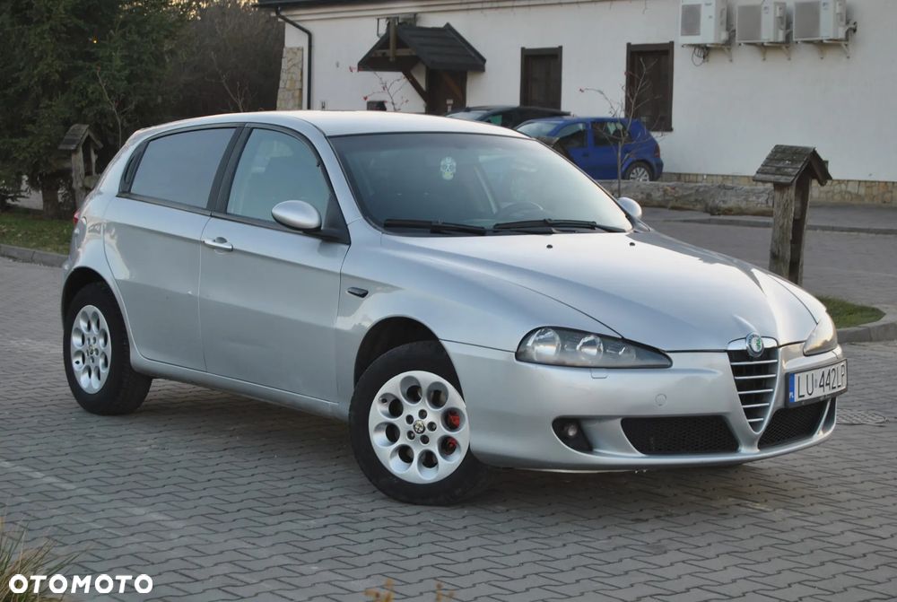 Alfa Romeo 147 1.6 Twin Spark 16V 120 - 1