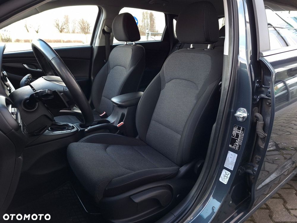 Hyundai i30 1.0 T-GDI Smart DCT - 12