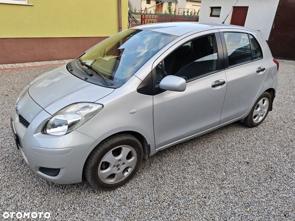 Toyota Yaris - 5
