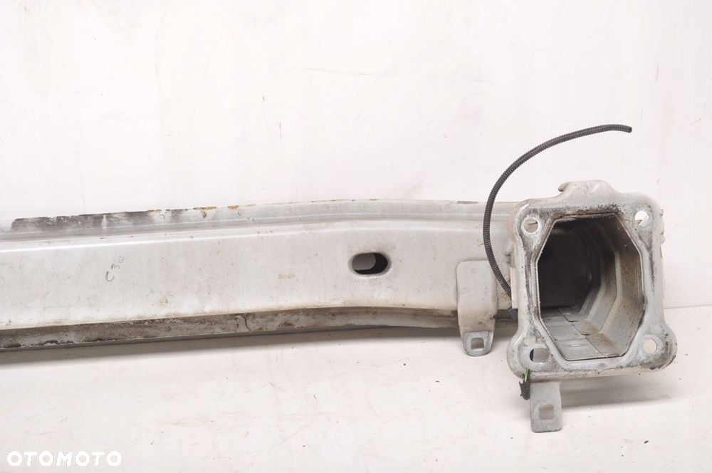 VOLVO C30 BELKA ZDERZAKA PRZÓD - 6