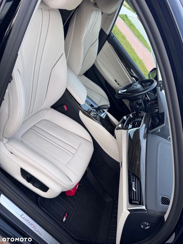 BMW Seria 5 520d Luxury Line - 15
