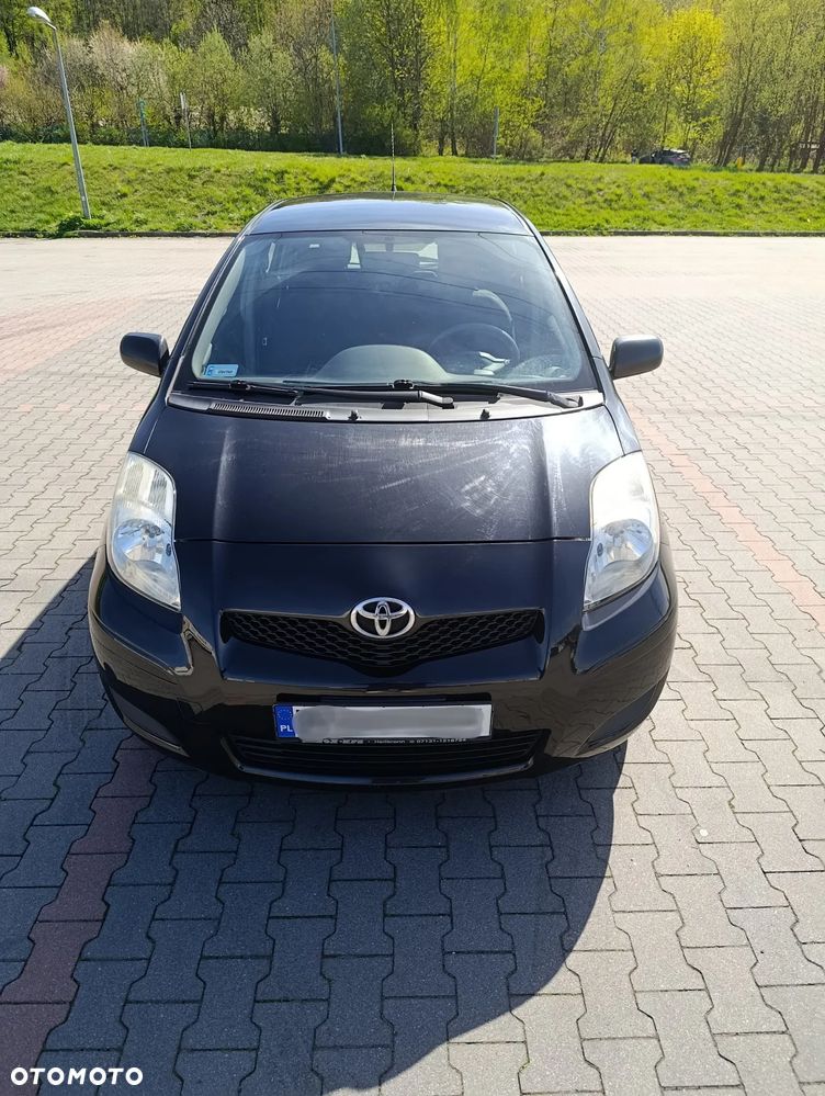 Toyota Yaris - 4