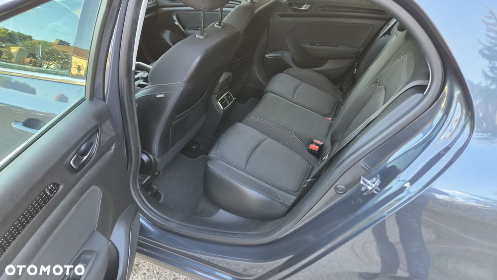 Renault Megane ENERGY TCe 100 PLAY - 16