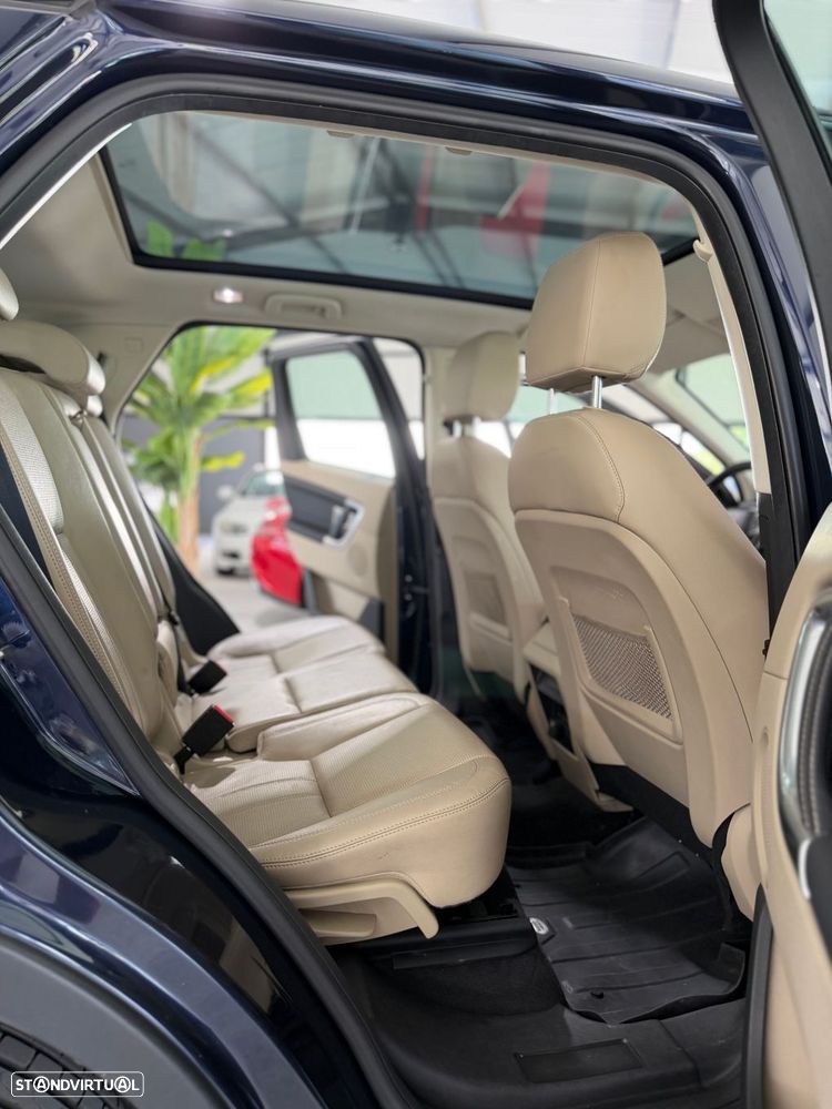 Land Rover Discovery Sport 2.2 SD4 SE Auto - 29
