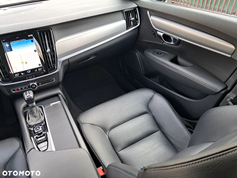 Volvo V90 D4 Geartronic Momentum - 17
